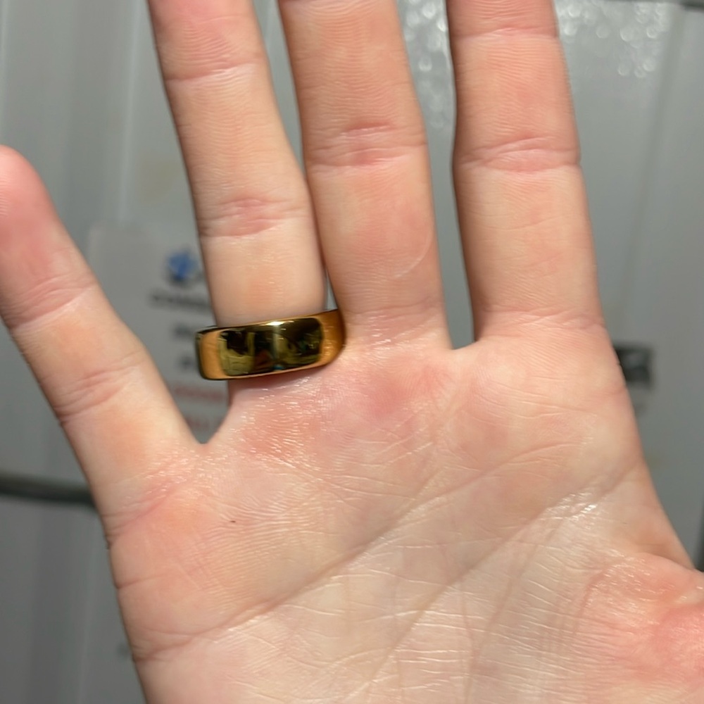 Oura ring// offers welcome